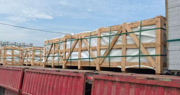 阜阳 芝麻白花岗岩地铺石出口专车-泰国游