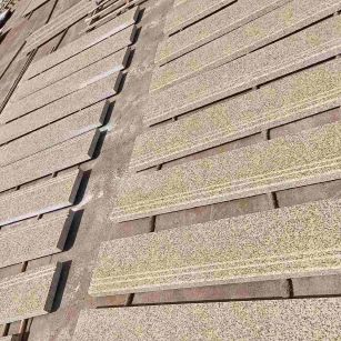 阜阳 黄金麻花岗岩光面楼梯踏步