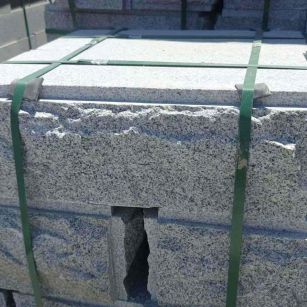 阜阳 芝麻白花岗岩自然面成品