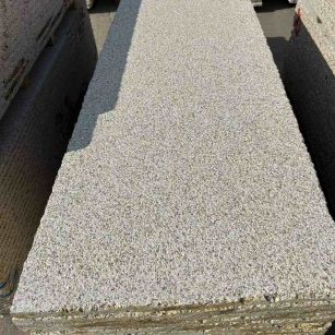 阜阳 黄金麻花岗岩荔枝面毛板，半成品