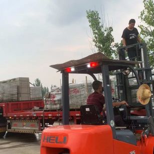 阜阳 黄金麻冰裂纹，地铺石装车