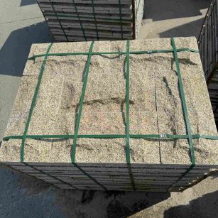 阜阳 黄金麻花岗岩石材自然面蘑菇石成品
