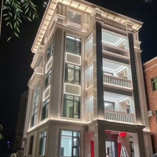 阜阳 芝麻白花岗岩别墅外墙夜间效果