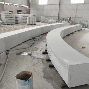 阜阳芝麻白花岗岩石板材 园林光面弧形坐凳