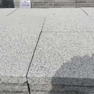 阜阳 白麻花岗岩石材推荐 荔枝面地铺石