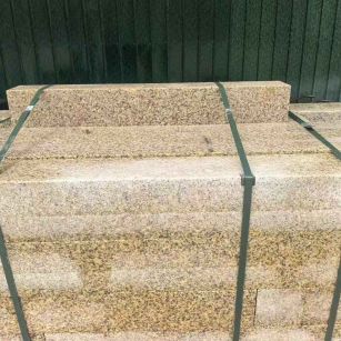 阜阳 黄金麻花岗岩石材机切面栏杆料半成品