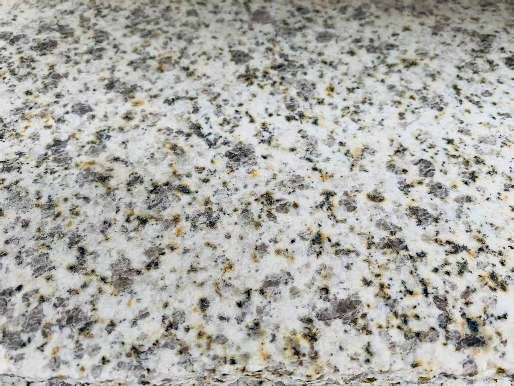 阜阳 黄金麻花岗岩石材浅黄光面