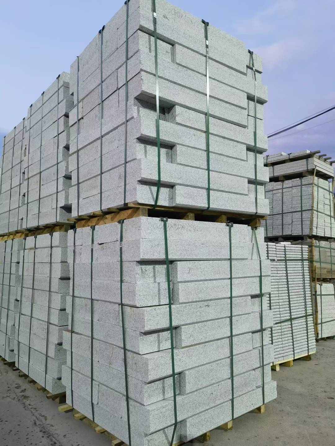 阜阳 芝麻白花岗岩路沿石，路缘石，路肩石，道牙，立缘石，马路牙子，街沿石，侧石等