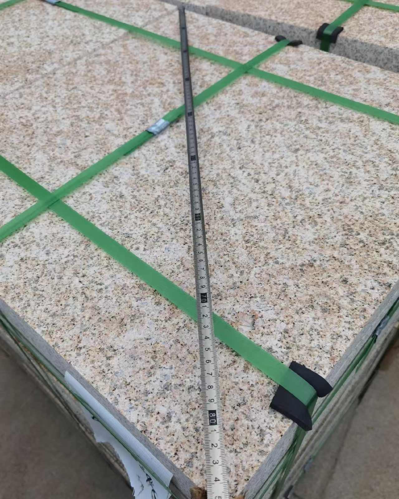 阜阳 黄金麻火烧面地铺石