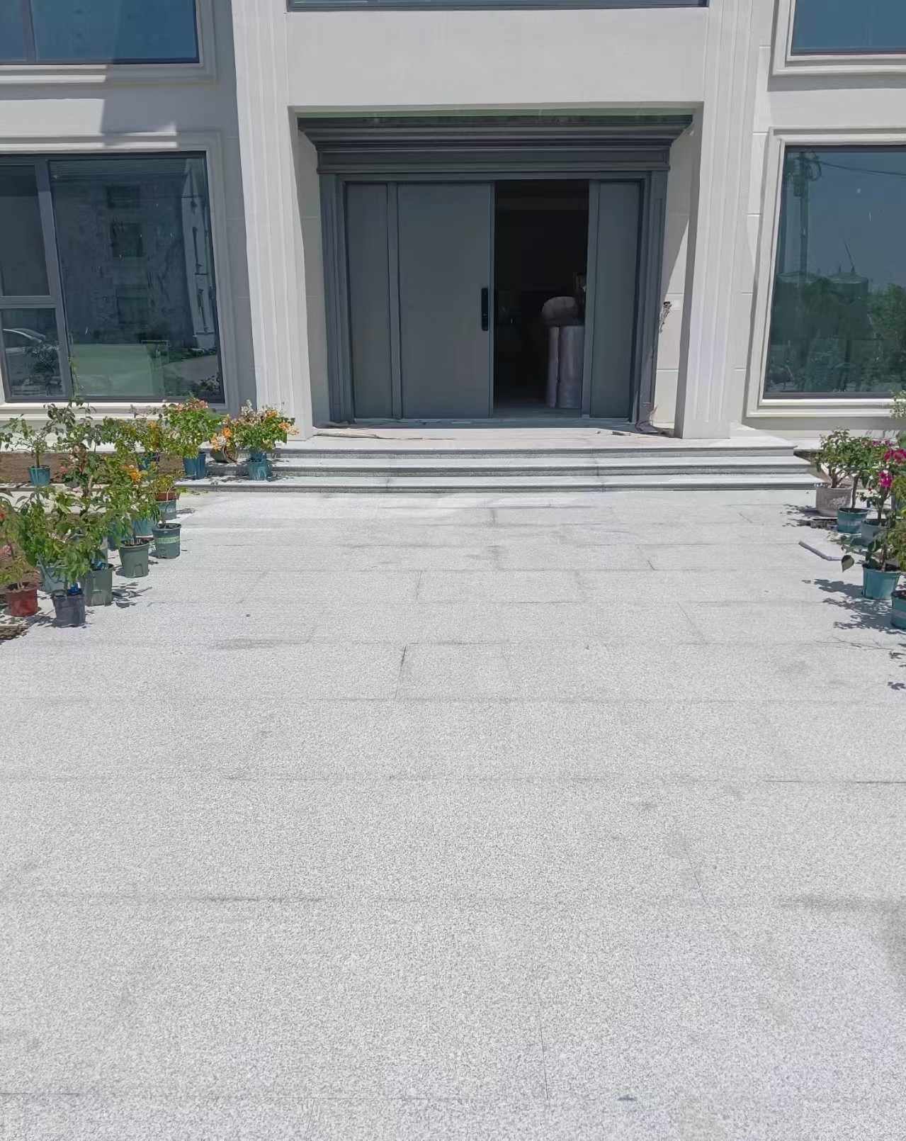 阜阳 芝麻白花岗岩地铺石地面铺装