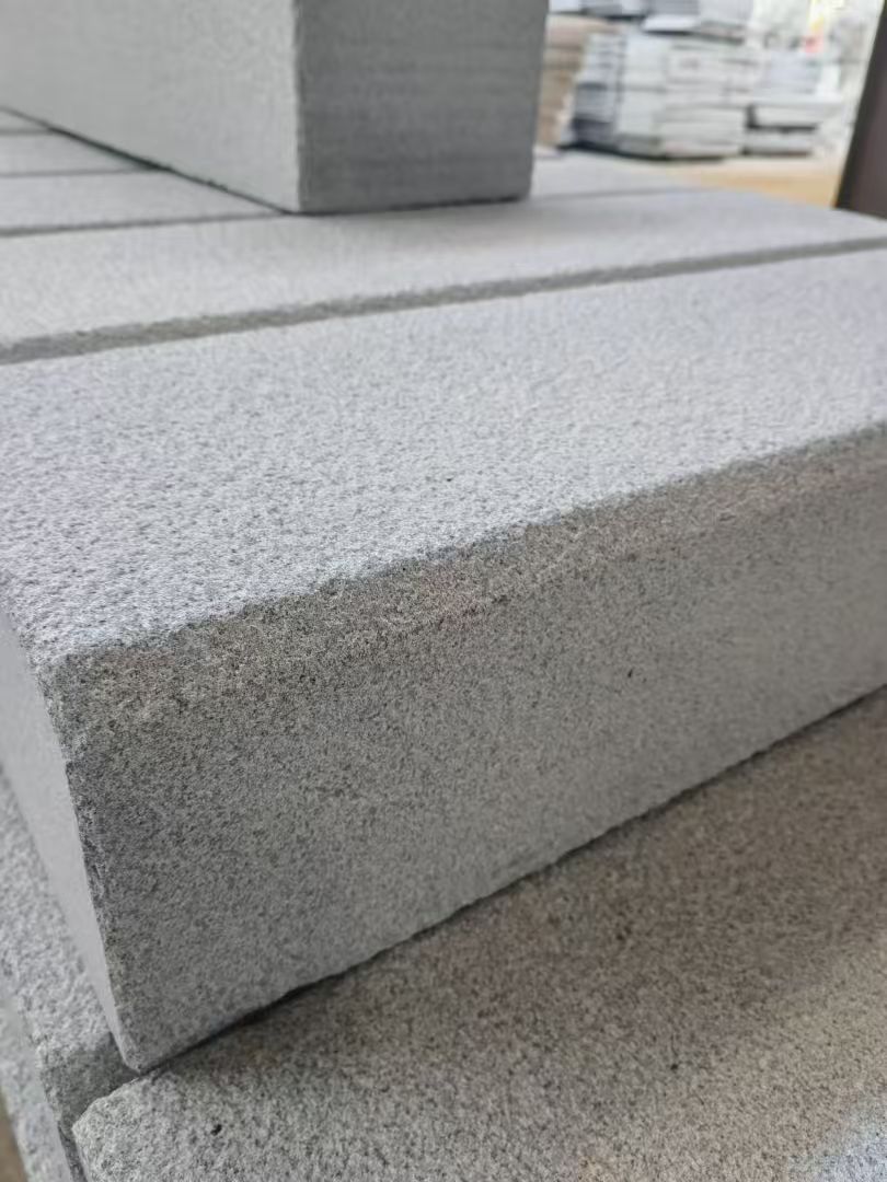 阜阳 芝麻灰荔枝面路沿石