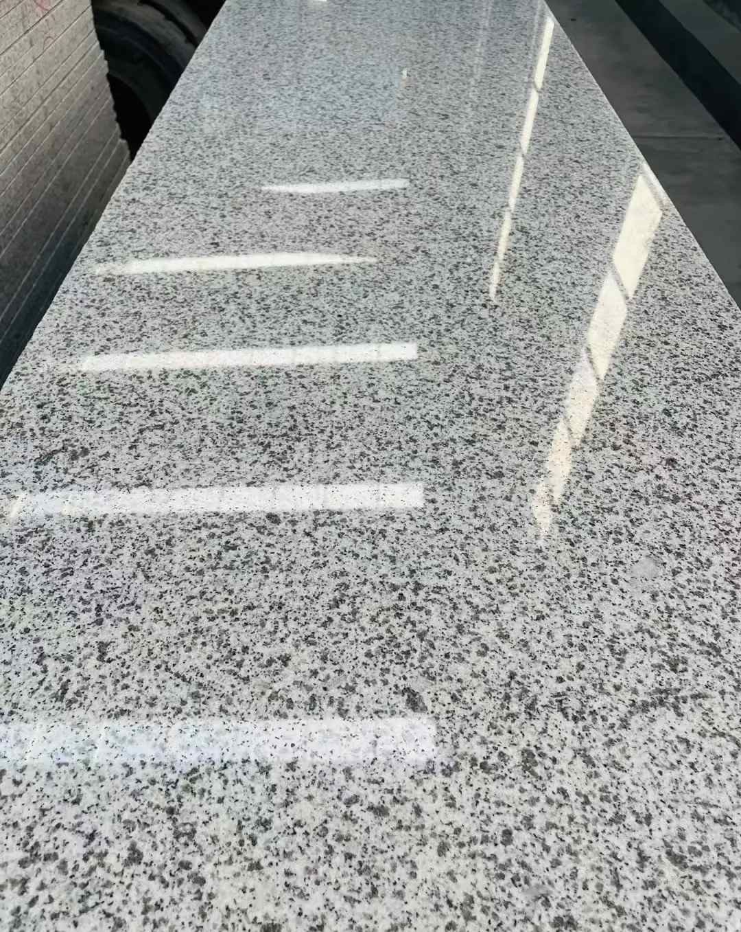 阜阳 白麻花岗岩光面毛板