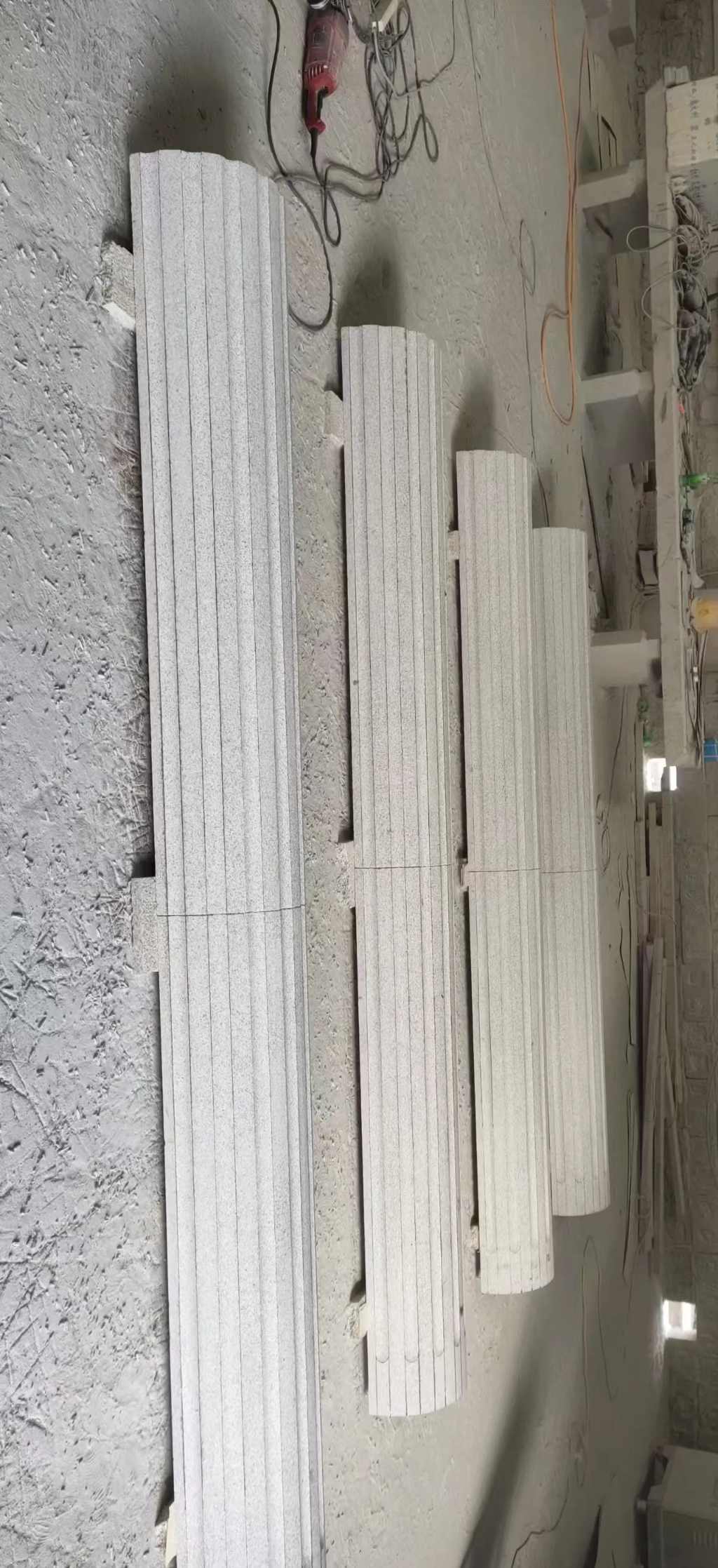 阜阳 花岗岩厂家带你看白麻花岗岩门楼大柱柱皮