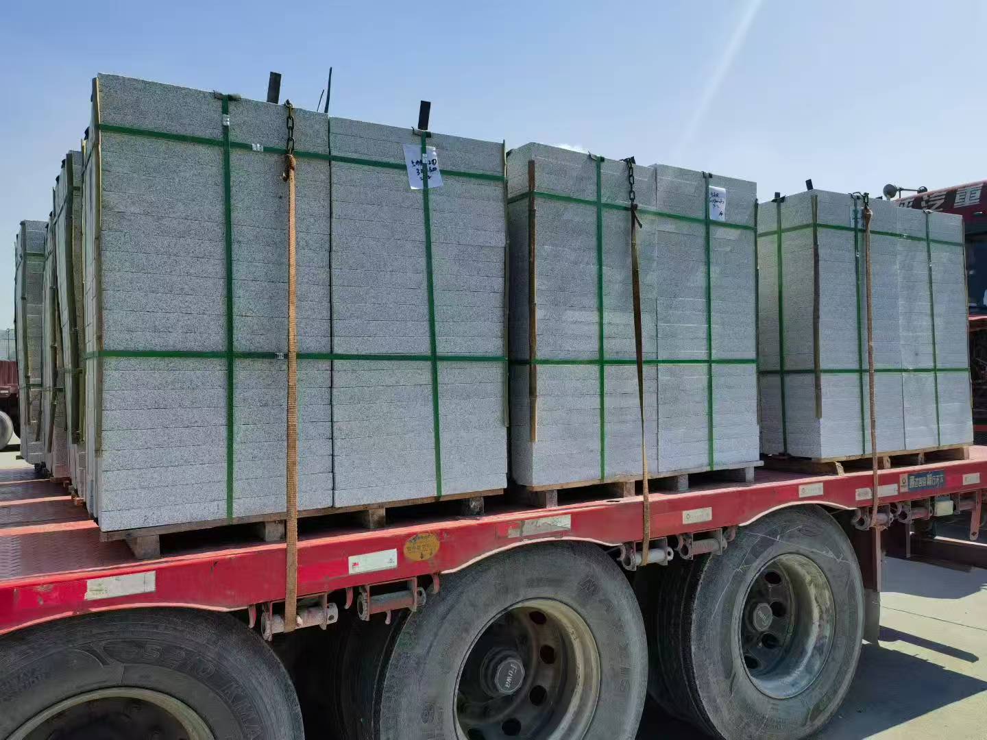 阜阳芝麻白花岗岩出货日常地铺石