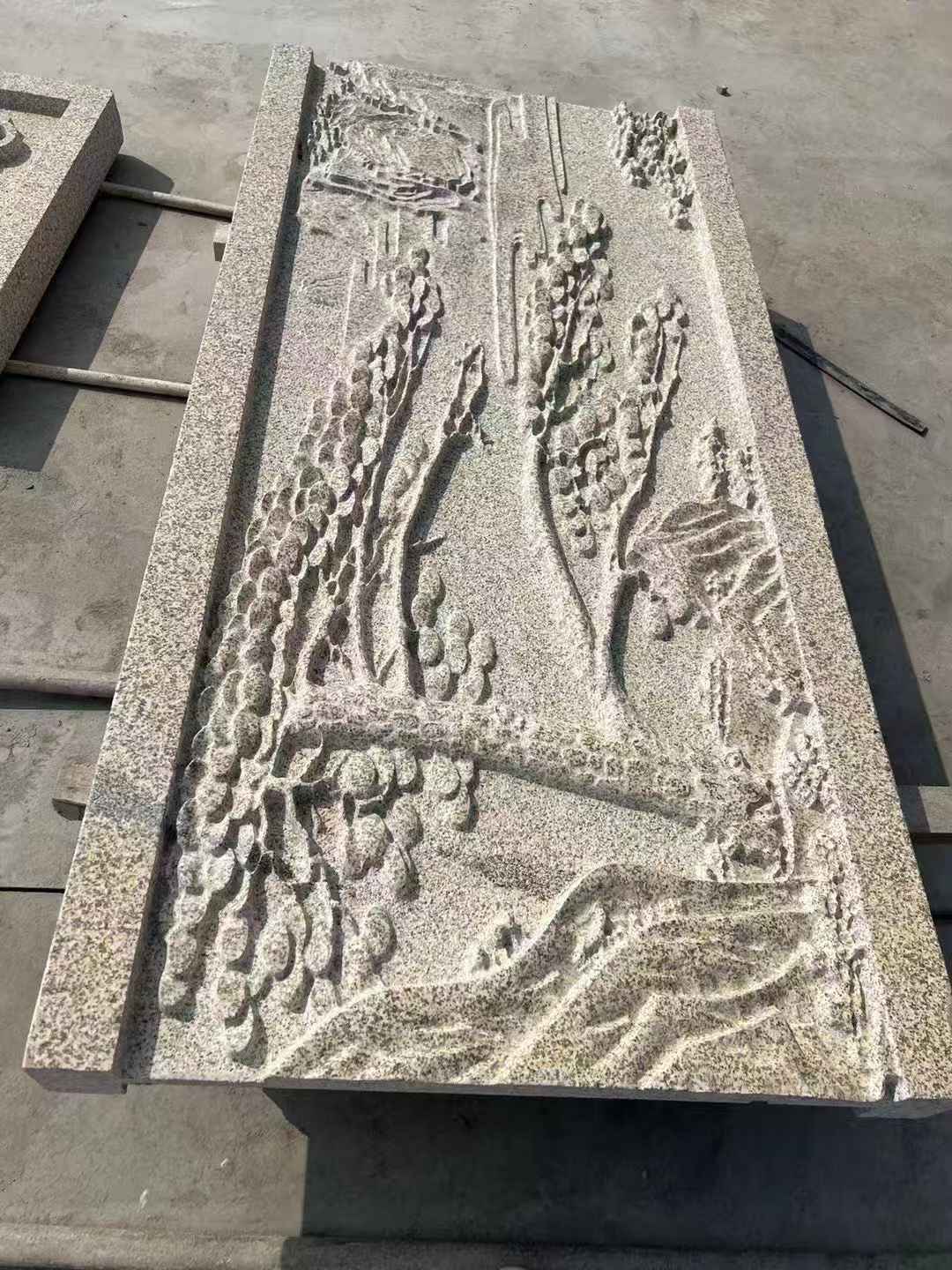 阜阳 黄金麻雕刻板浮雕迎客松