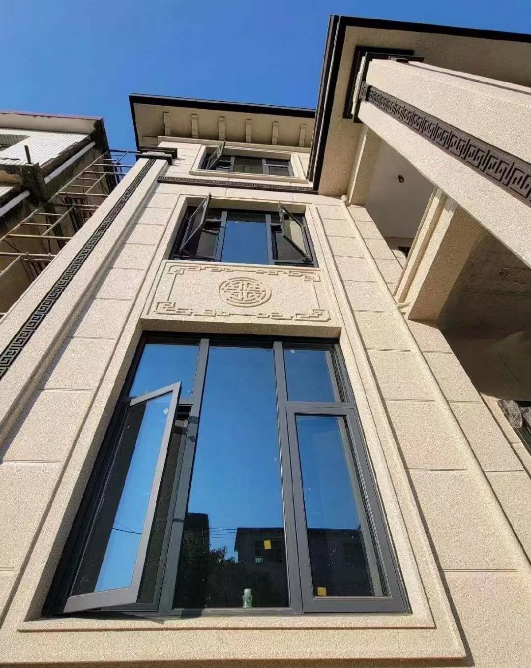 阜阳 黄金麻荔枝面别墅外墙干挂效果展示