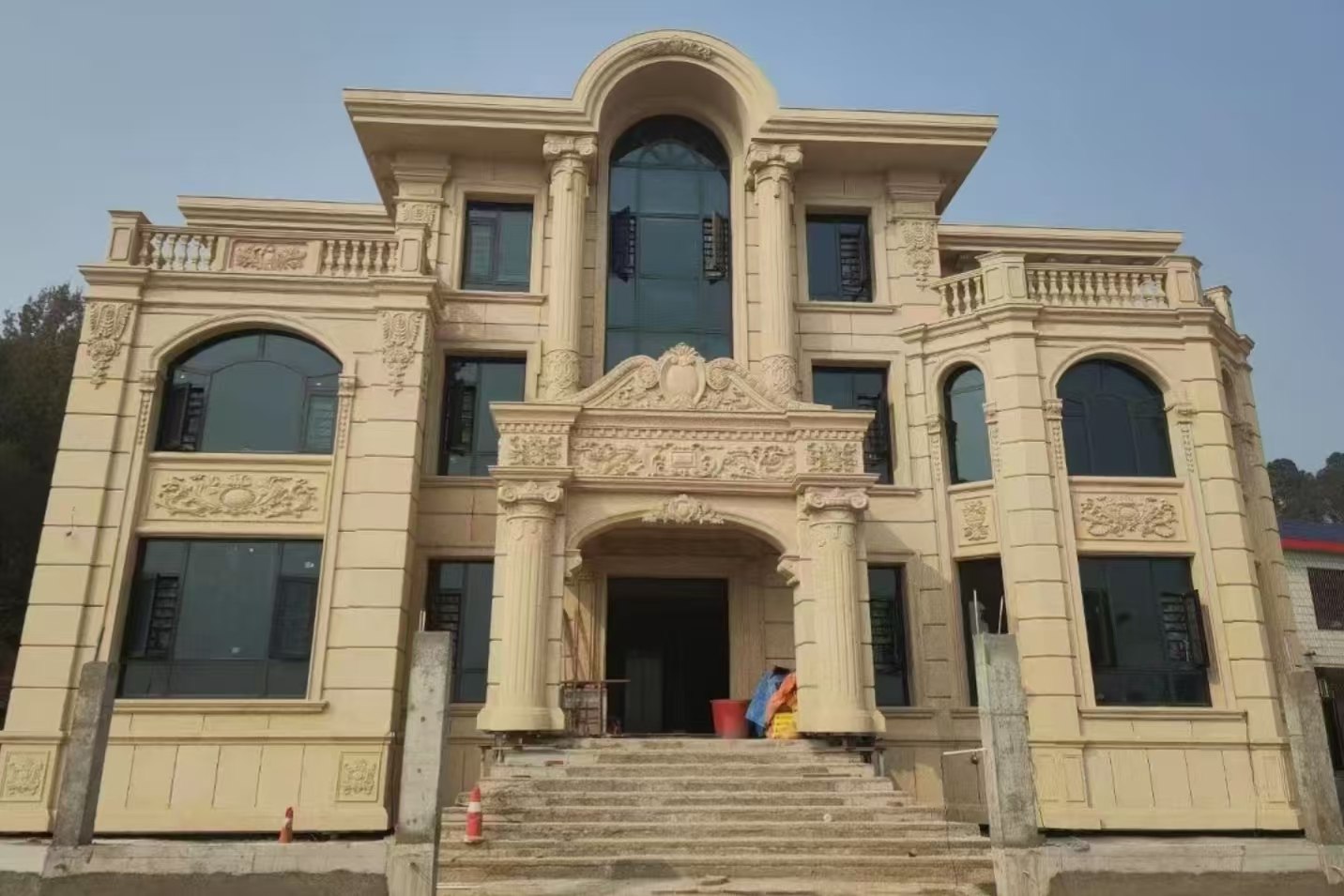 阜阳 黄金麻花岗岩别墅外墙干挂